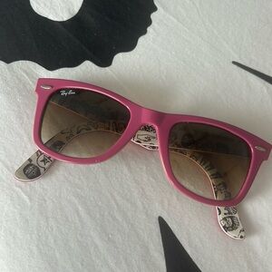 Ray-Ban Wayfarer Limited Print Release
